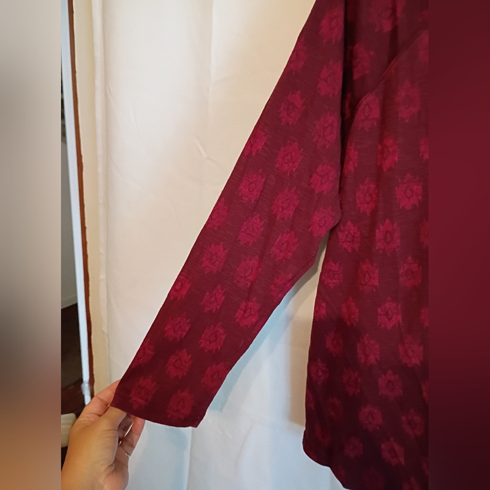 Northcrest Burgundy Size 1x 3/4 Lace-Up Long Sleeve Shirt. - Picture 4 of 8